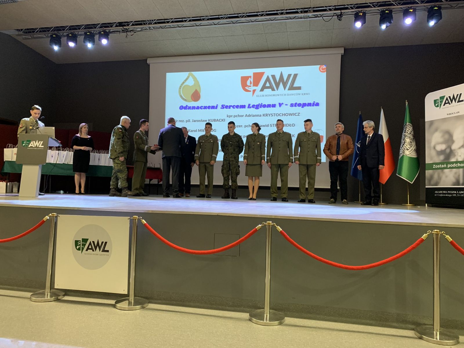 Podczas uroczystej gali w Akademii Wojsk Lądowych nasz pracownik otrzymał wyróżnienie